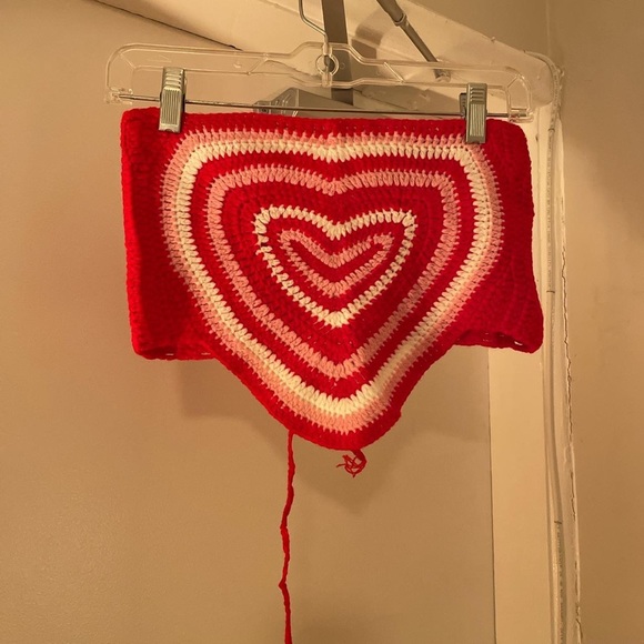 Holiday Geometric Sleeveless Tanks & Camis - Picture 3 of 4